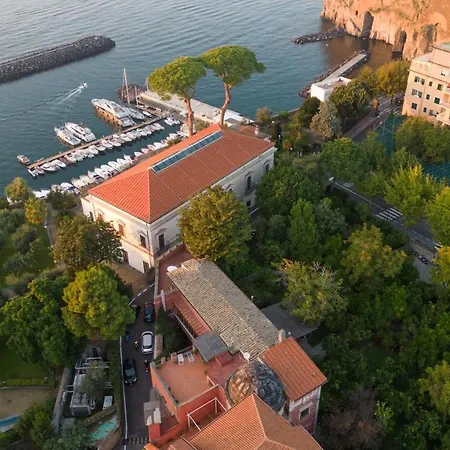 Scuderie Fondi Villa