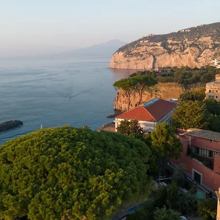 Scuderie Fondi Villa